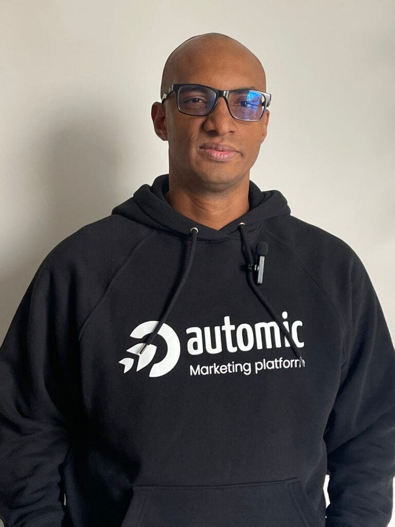 Automic, Plataforma de marketing automatizado. Pon tu marketing en piloto automático y construye relaciones más sólidas con los clientes.